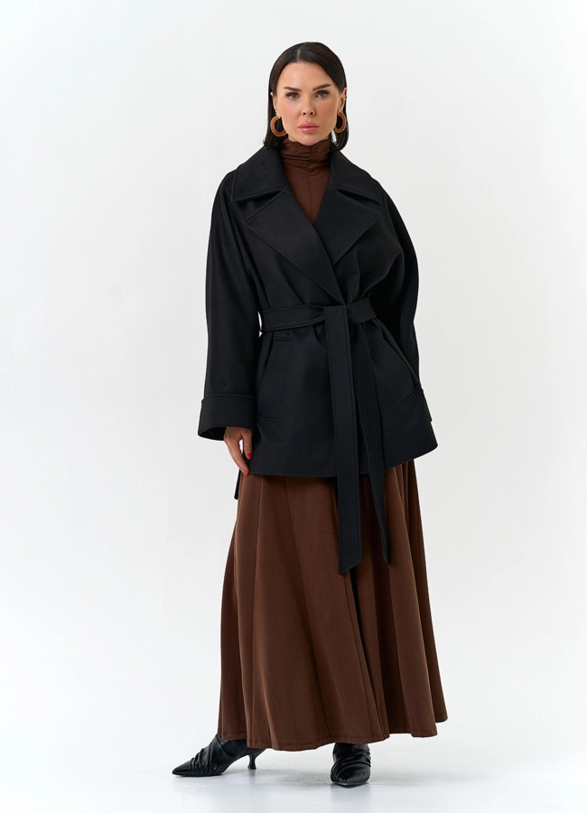 Женское укороченное пальто черного цвета модель № 32783 в кредит