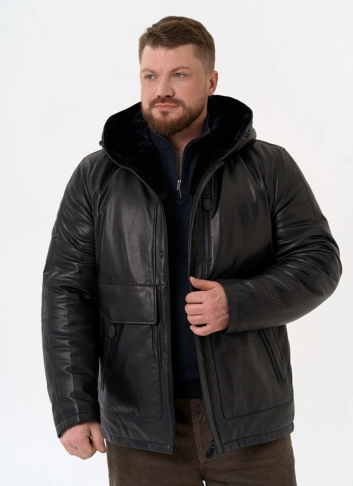 Куртка из натуральной кожи с капюшоном