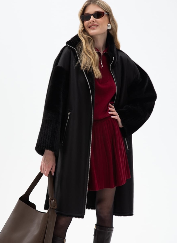 Женская двухсторонняя дубленка из эко кожи с воротником стойкой