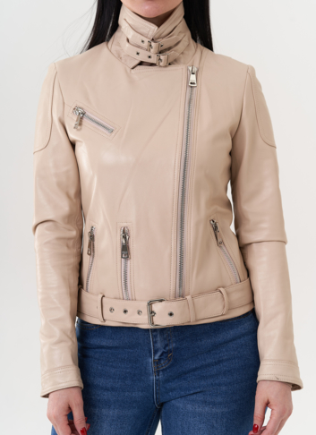 Куртка "косуха" бежевого цвета из натуральной кожи
