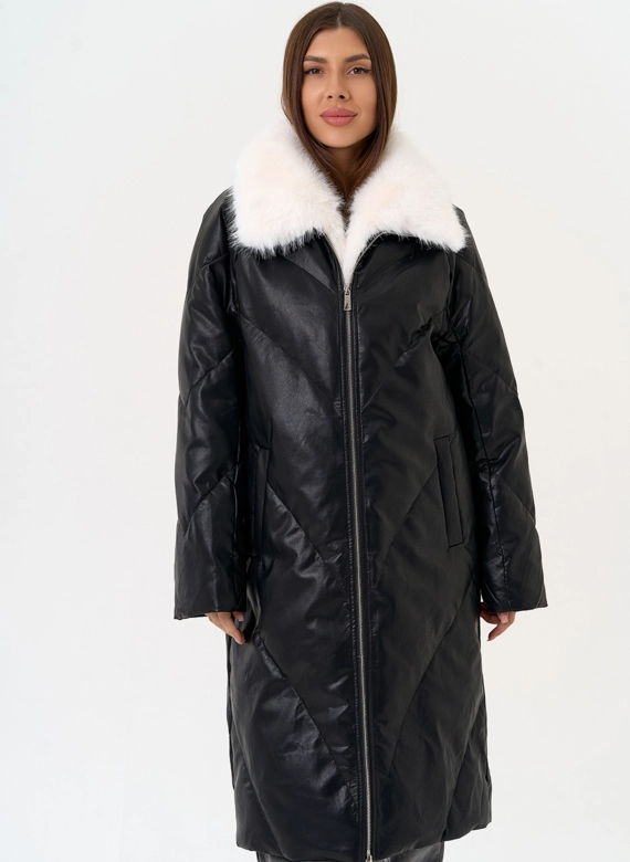 Женский пуховик из эко кожи с отделкой из эко меха