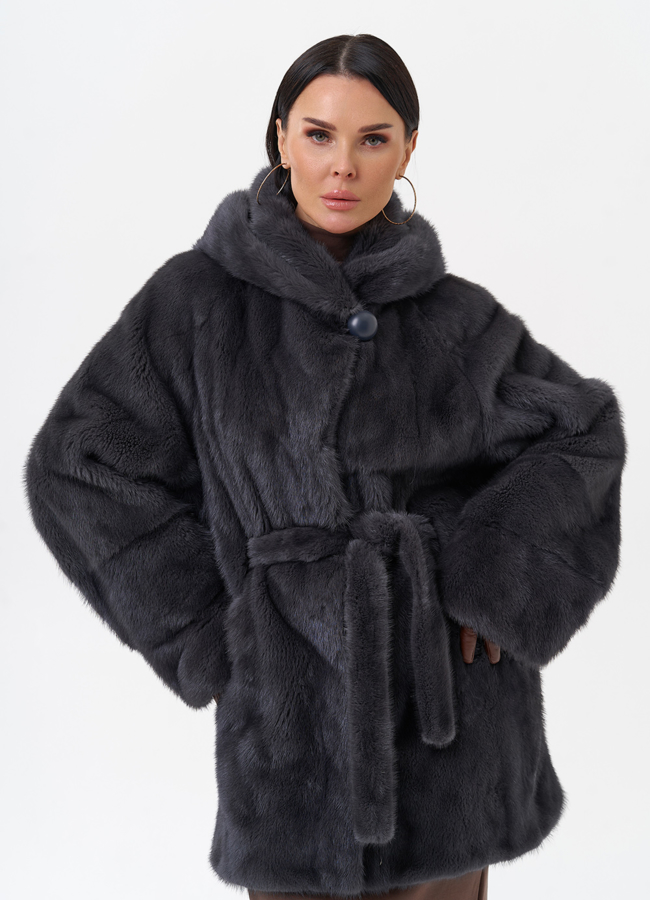 Короткая норковая шуба с капюшоном модель № 29522 меха малина