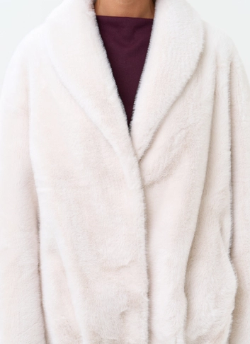 Женская шуба из эко меха фото