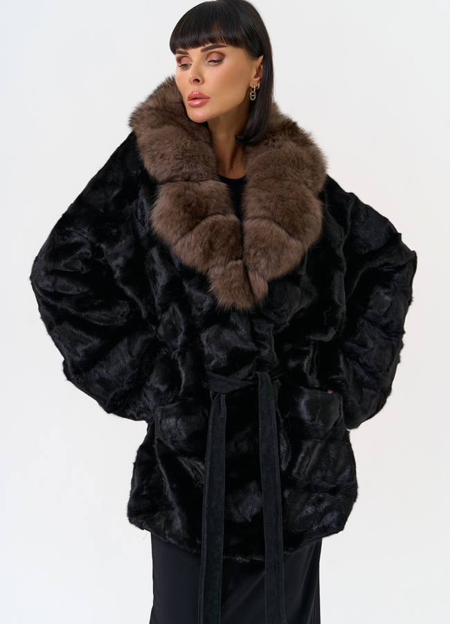 Женская шуба из меха норки  воротником из меха песца модель № 31486 меха малина