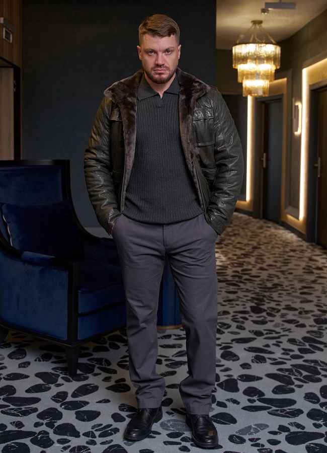 Мужская утепленная кожаная куртка  модель № 28074 меха малина