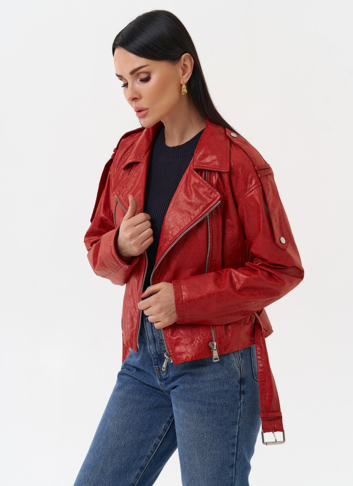 Красная куртка из натуральной кожи