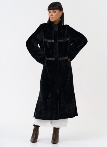 Женская двухсторонняя дубленка черного цвета фото