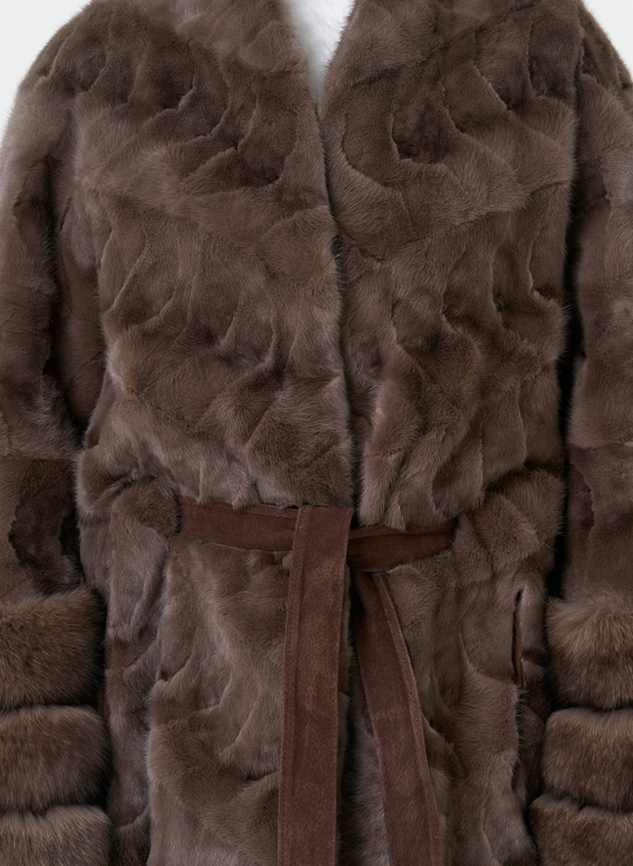 Женская шуба из меха норки с поясом