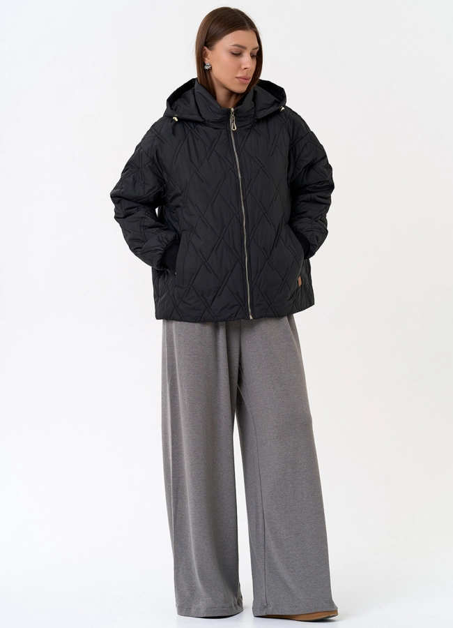Женская куртка с капюшоном в черном цвете модель № 31390 универмаг малина
