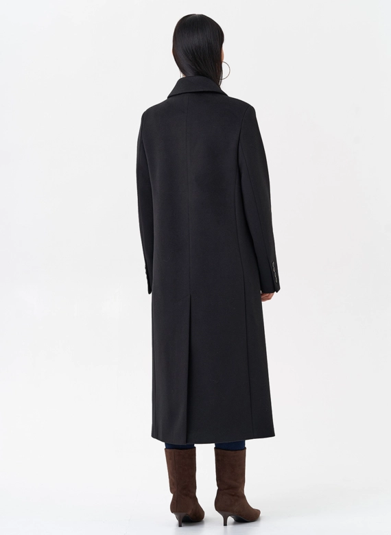 Длинное двубортное пальто с английским воротником фото