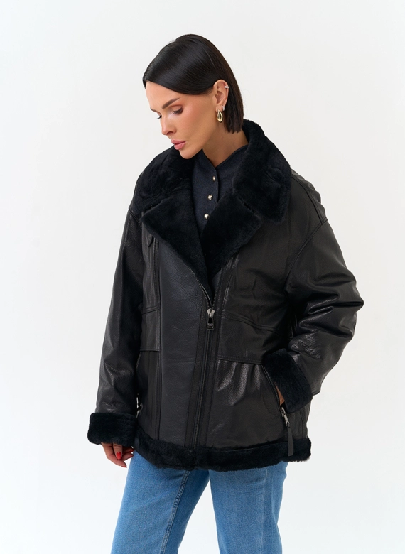 Натуральная дубленка черного цвета фото