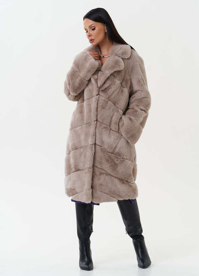 Шуба из меха кролика с английским воротником модель № 27821 в рассрочку