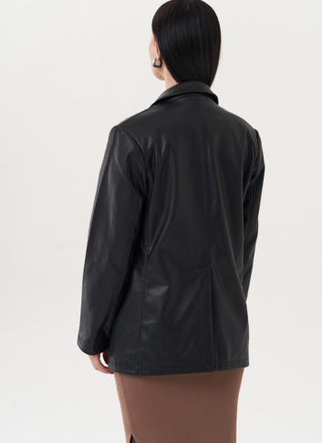 Пиджак черного цвета из эко кожи